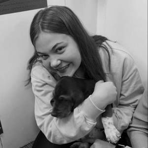 Meet your Posher, Frida